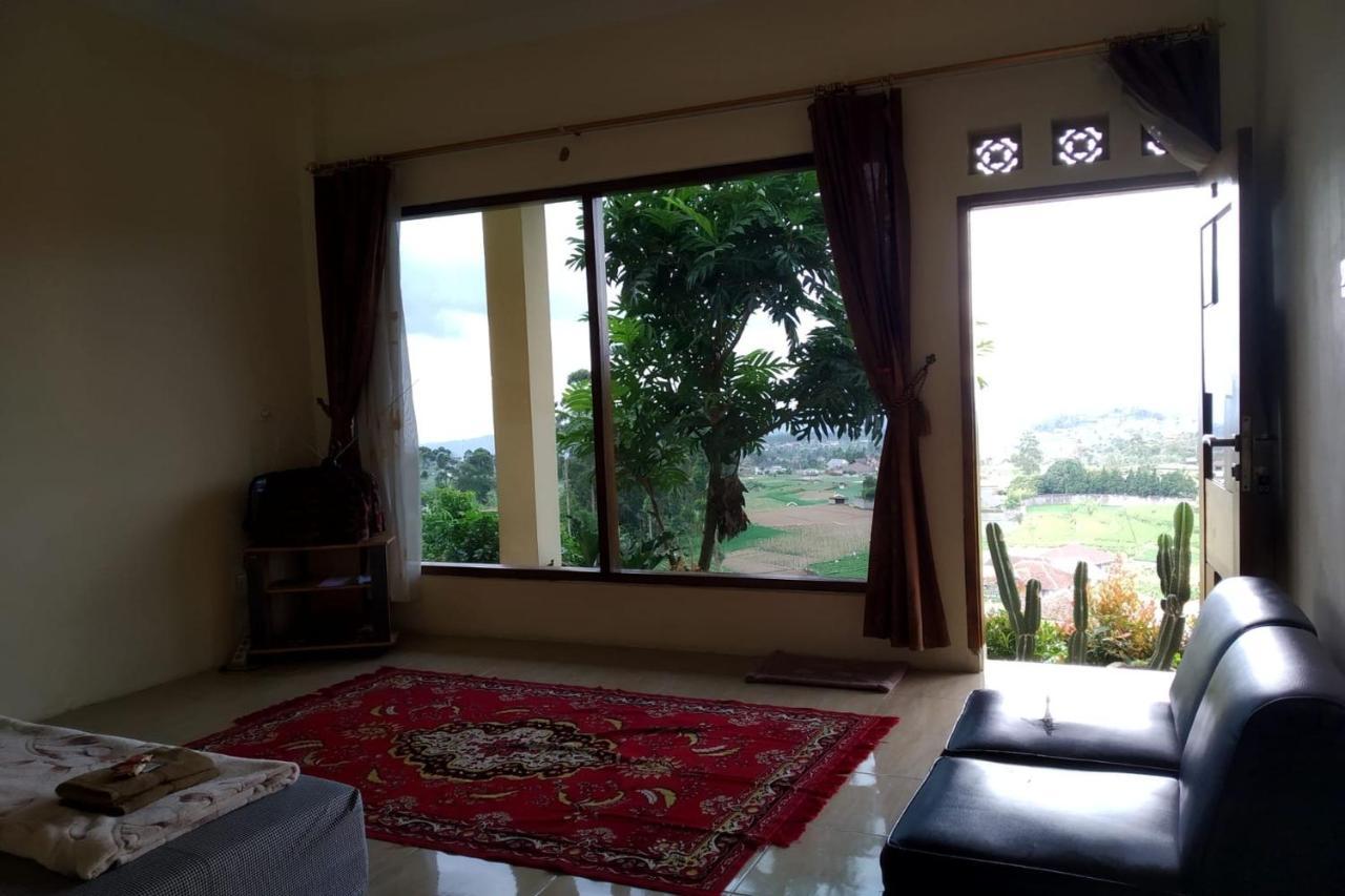 Panundaan Penginapan Pondok Jurang Ciwidey Syariahホステル エクステリア 写真