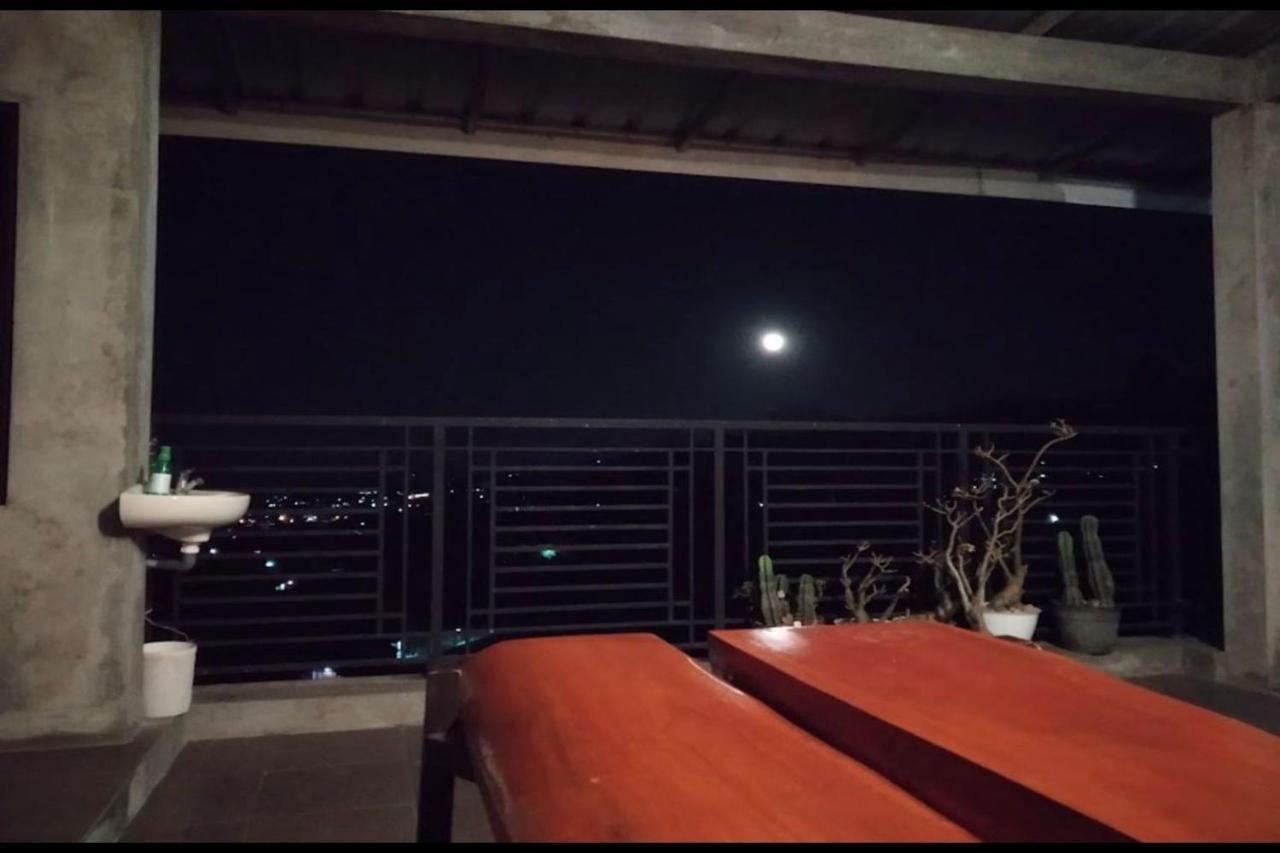 Panundaan Penginapan Pondok Jurang Ciwidey Syariahホステル エクステリア 写真